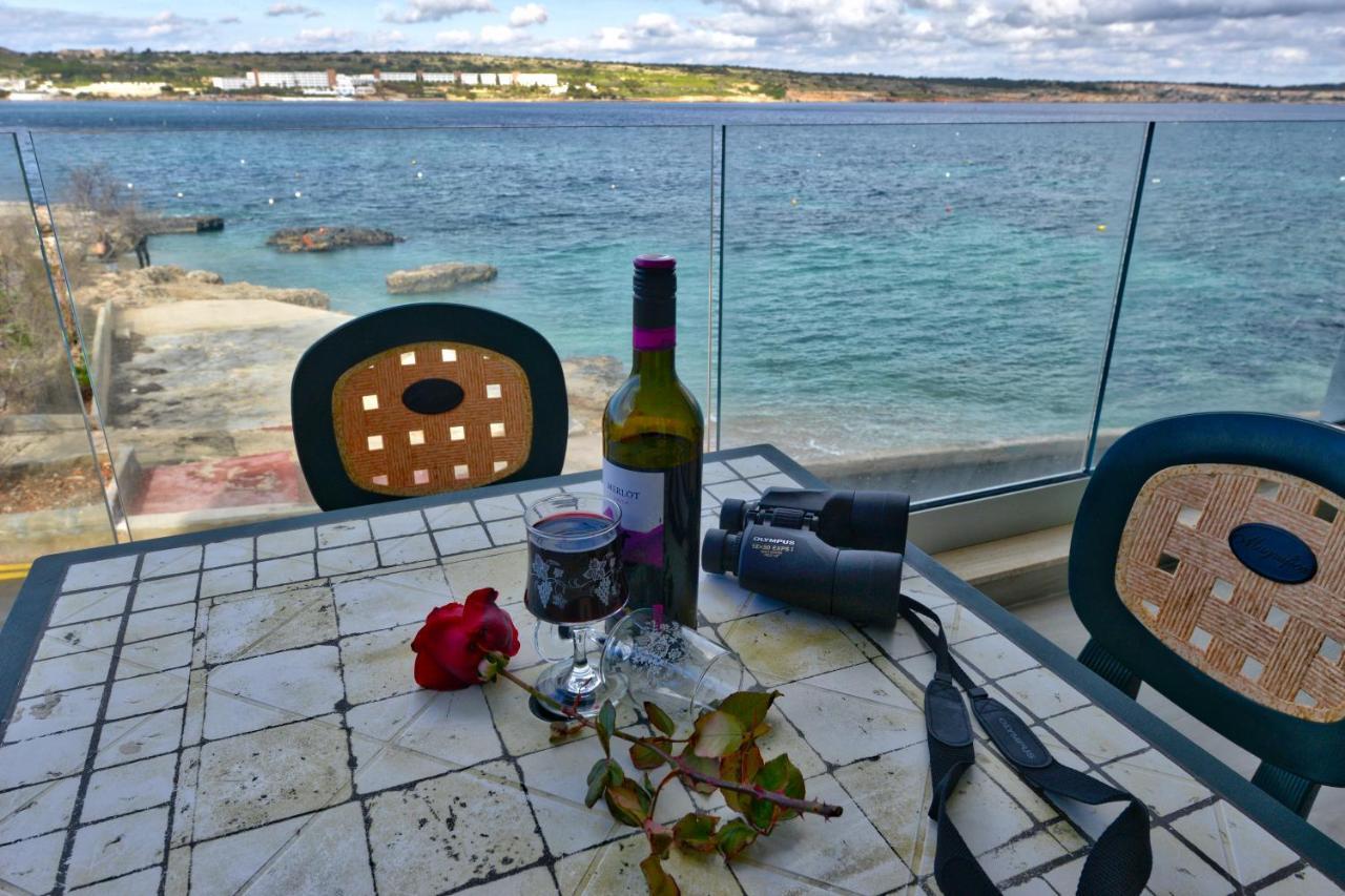 Beachfront With Seaviews Apartment No56 Award Winner Unbeatable Location For Closeness To The Sea Ideal For Guests Looking For Winter Spring And Autumn Breaks In Sunny Malta Also Ideal For Coastal Hikers 멜리에하 외부 사진